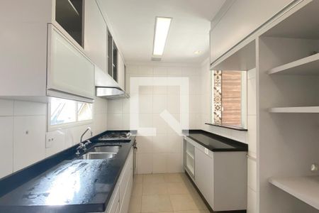 Apartamento à venda com 122m², 2 quartos e 2 vagasCozinha