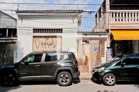 Casa para alugar com 65m², 2 quartos e sem vagaFachada