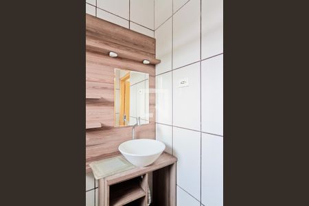 Casa para alugar com 65m², 2 quartos e sem vagaBanheiro