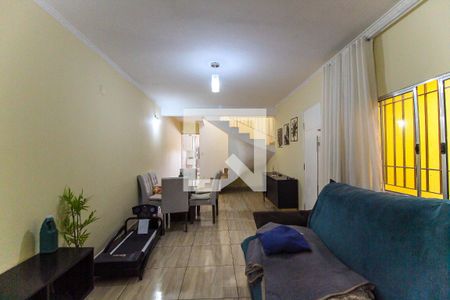 Sala de casa à venda com 3 quartos, 130m² em Vila Regina, São Paulo