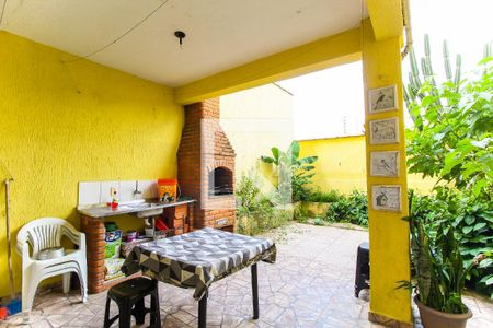 Casa à venda com 130m², 3 quartos e 2 vagasQuintal