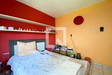 Casa à venda com 150m², 5 quartos e 2 vagas Casa à venda com 150m², 5 quartos e 2 vagasQuarto 4