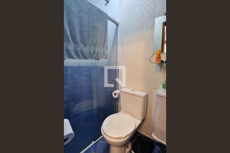 Casa à venda com 210m², 3 quartos e 3 vagasBanheiro da Suíte 2