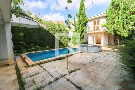 Casa à venda com 350m², 4 quartos e 7 vagasPiscina