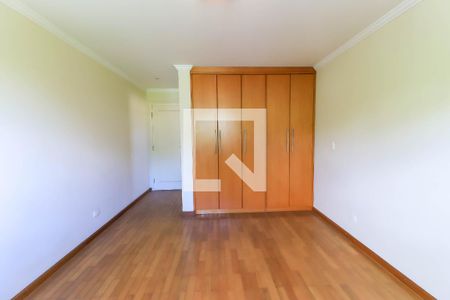 Casa à venda com 350m², 4 quartos e 7 vagasSuíte 1