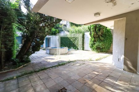 Casa à venda com 350m², 4 quartos e 7 vagasQuintal