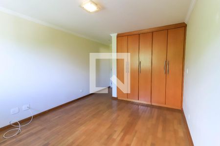 Casa à venda com 350m², 4 quartos e 7 vagasSuíte 1