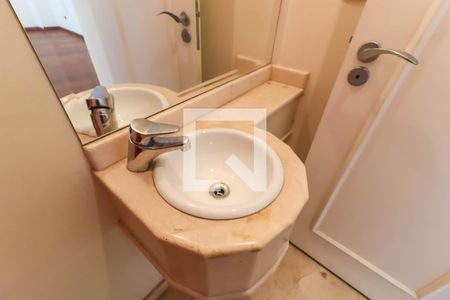 Lavabo de casa à venda com 4 quartos, 350m² em Jardim Leonor, São Paulo