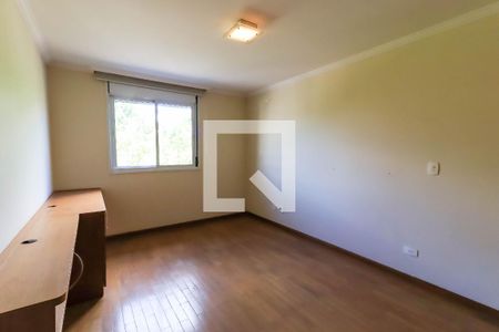 Casa à venda com 350m², 4 quartos e 7 vagasSuíte 2