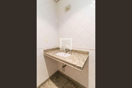 Casa à venda com 350m², 4 quartos e 7 vagasBanheiro da Suíte 3