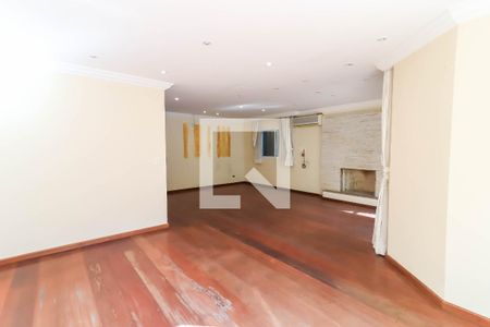 Sala de casa à venda com 4 quartos, 350m² em Jardim Leonor, São Paulo