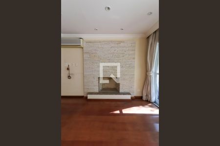 Sala de casa à venda com 4 quartos, 350m² em Jardim Leonor, São Paulo