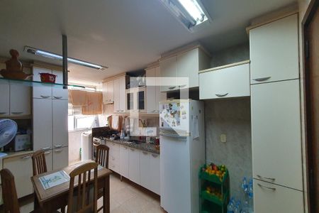 Apartamento à venda com 86m², 3 quartos e 1 vagaCozinha