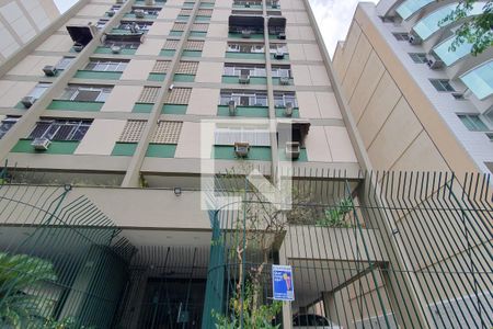 Apartamento à venda com 86m², 3 quartos e 1 vagaFachada e placa