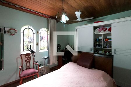 Casa à venda com 240m², 3 quartos e 3 vagas Casa à venda com 240m², 3 quartos e 3 vagasQuarto Suíte