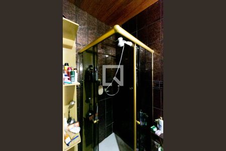 Casa à venda com 240m², 3 quartos e 3 vagas Casa à venda com 240m², 3 quartos e 3 vagasBanheiro da Suíte