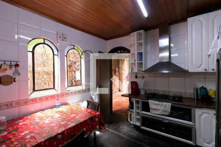 Casa à venda com 240m², 3 quartos e 3 vagas Casa à venda com 240m², 3 quartos e 3 vagasCozinha