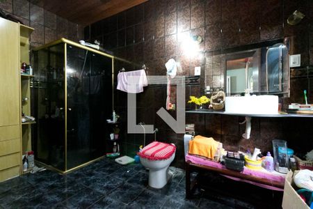 Casa à venda com 240m², 3 quartos e 3 vagas Casa à venda com 240m², 3 quartos e 3 vagasBanheiro da Suíte