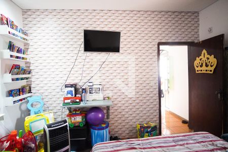 Casa à venda com 200m², 3 quartos e 5 vagasQuarto 2