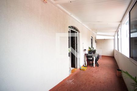 Casa à venda com 200m², 3 quartos e 5 vagasVaranda 2