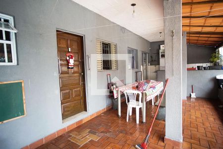 Casa à venda com 200m², 3 quartos e 5 vagasVaranda 1