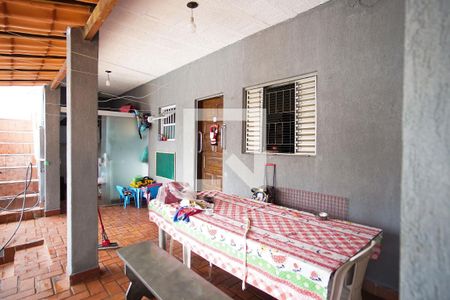 Casa à venda com 200m², 3 quartos e 5 vagasVaranda 1