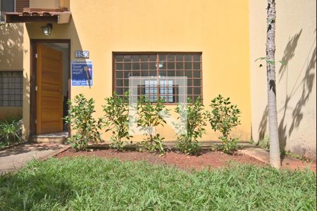 Fachada de casa de condomínio para alugar com 2 quartos, 59m² em Residencial Burato, Campinas