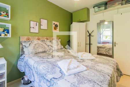 Dormitório de apartamento à venda com 3 quartos, 80m² em Teresópolis, Porto Alegre