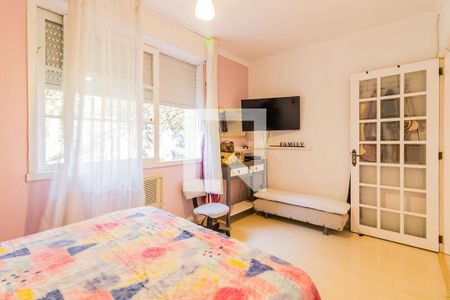 Dormitório 2 de apartamento à venda com 3 quartos, 80m² em Teresópolis, Porto Alegre