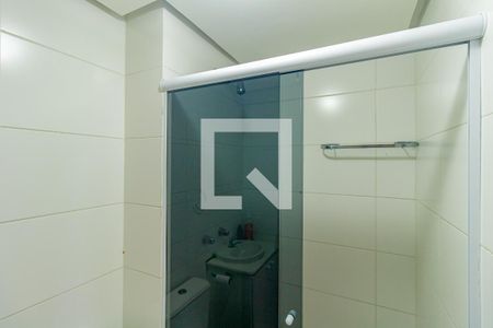 Apartamento para alugar com 69m², 3 quartos e 1 vagaDetalhe do Banheiro Social