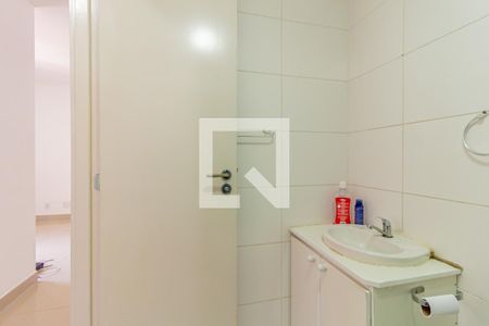 Apartamento para alugar com 69m², 3 quartos e 1 vagaDetalhe do Banheiro Social