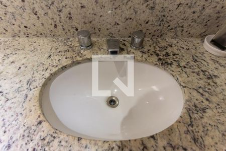 Apartamento à venda com 128m², 4 quartos e 3 vagasBanheiro da Suíte 1