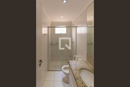 Apartamento à venda com 128m², 4 quartos e 3 vagasBanheiro da Suíte 1