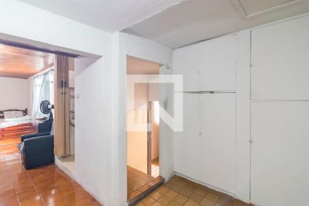 Casa à venda com 231m², 3 quartos e 2 vagas Casa à venda com 231m², 3 quartos e 2 vagasCloset da Suíte