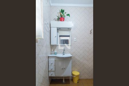 Casa à venda com 231m², 3 quartos e 2 vagas Casa à venda com 231m², 3 quartos e 2 vagasBanheiro