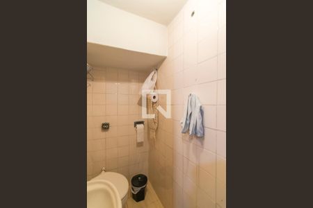 Casa à venda com 231m², 3 quartos e 2 vagas Casa à venda com 231m², 3 quartos e 2 vagasBanheiro da Suite