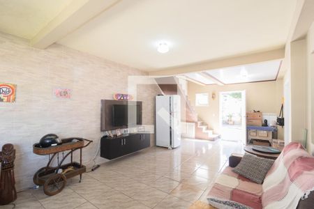 Sala de casa à venda com 3 quartos, 111m² em Olaria, Canoas