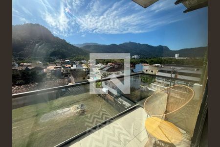 Apartamento para alugar com 2 quartos, 54m² em Vargem Pequena, Rio de Janeiro