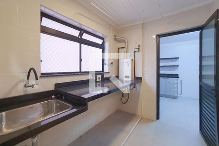 Apartamento à venda com 125m², 3 quartos e 2 vagasLavanderia