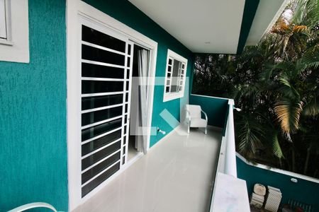 Casa à venda com 340m², 4 quartos e 3 vagasVaranda da Suite