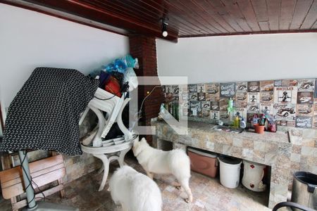 Casa à venda com 340m², 4 quartos e 3 vagasChurrasqueira