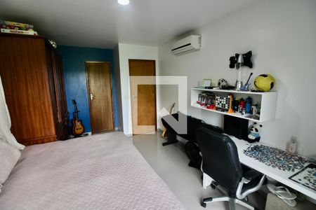 Casa à venda com 340m², 4 quartos e 3 vagasSuíte 2