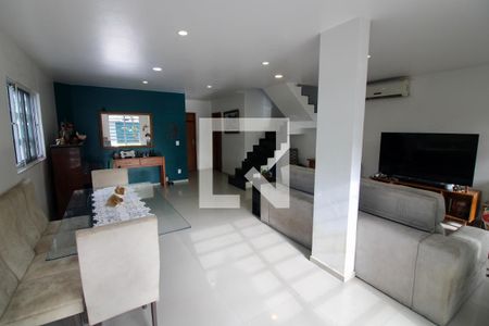 Sala de casa para alugar com 4 quartos, 340m² em Vargem Grande, Rio de Janeiro