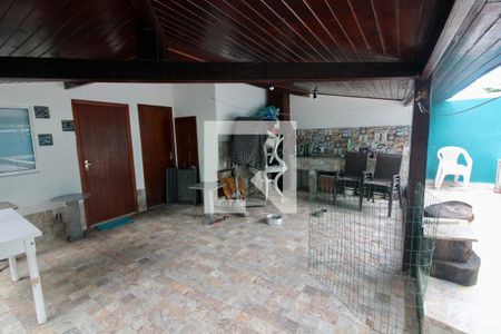 Casa à venda com 340m², 4 quartos e 3 vagasChurrasqueira