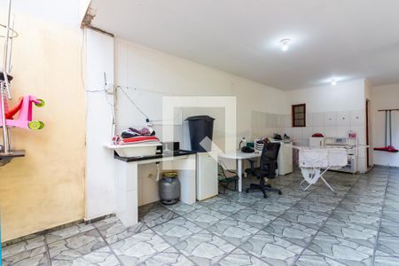 Casa à venda com 58m², 3 quartos e 2 vagas Casa à venda com 58m², 3 quartos e 2 vagasÁrea de Serviço