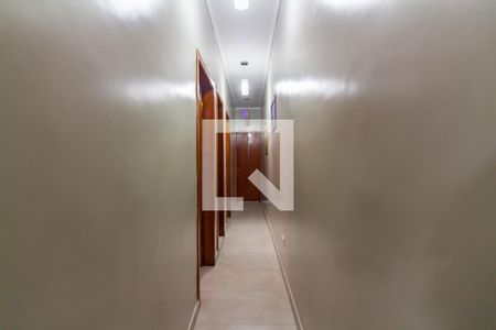 Casa à venda com 58m², 3 quartos e 2 vagas Casa à venda com 58m², 3 quartos e 2 vagasCorredor