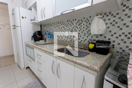 Apartamento à venda com 94m², 3 quartos e 2 vagasCozinha