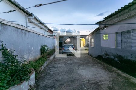 Casa à venda com 360m², 6 quartos e 5 vagasFachada
