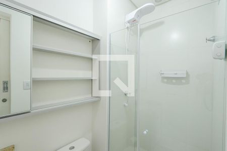 Banheiro de kitnet/studio para alugar com 1 quarto, 26m² em Santana, São Paulo