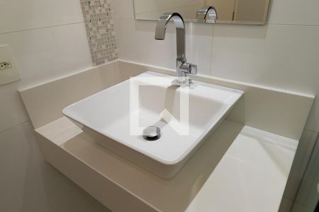 Apartamento para alugar com 87m², 3 quartos e 2 vagasDetalhe do Banheiro da Suite